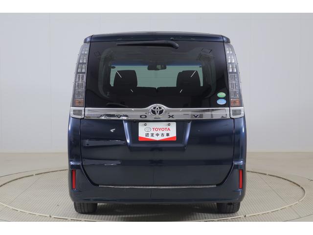 ヴォクシー Ｖ　ツインムーンルーフ　１０インチナビ　地デジＴＶ　バックカメラ　スマートキー　ＥＴＣ　クルーズコントロール　オートハイビーム　両側電動スライドドア　Ｂｌｕｅｔｏｏｔｈ接続　ＬＥＤヘッドライト　アイドリングストップ　純正アルミ　横滑り防止装置（43枚目）