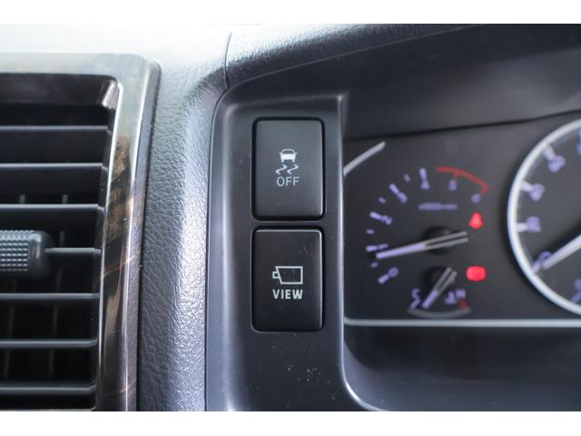 ハイエースバン スーパーＧＬダークプライムＩＩ　４ＷＤ　衝突被害軽減ブレーキ　純正ナビ地デジＴＶ　全周囲カメラ　スマートキー　ＥＴＣ２．０　車線逸脱警報　オートハイビーム　クリアランスソナー　両側電動ドア　ＬＥＤライト　デジタルミラー　ＡＣ１００Ｖ電源　ドラレコ　ワンオーナー（24枚目）