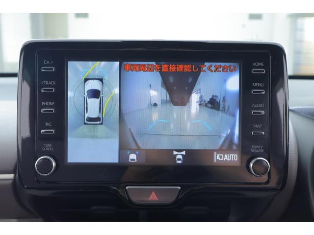 ヤリス ハイブリッドＺ　衝突被害軽減ブレーキ　純正８インチＤＡナビ　地デジＴＶ　全周囲カメラ　ＢＳＭ　スマートキー　ＥＴＣ　レーダークルーズ　オートハイビーム　車線逸脱警報　クリアランスソナー　シートヒーター　先行車発進告知機能　ＬＥＤヘッドライト　横滑り防止装置（16枚目）