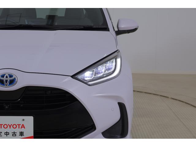 ヤリス ハイブリッドＺ　衝突被害軽減ブレーキ　純正８インチＤＡナビ　地デジＴＶ　全周囲カメラ　ＢＳＭ　スマートキー　ＥＴＣ　レーダークルーズ　オートハイビーム　車線逸脱警報　クリアランスソナー　シートヒーター　先行車発進告知機能　ＬＥＤヘッドライト　横滑り防止装置（48枚目）