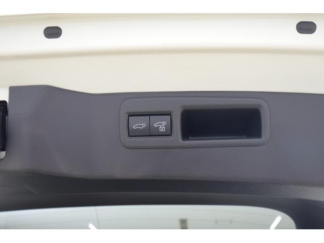 ハリアーハイブリッド Ｚ　衝突被害軽減ブレーキ　１２．３インチＪＢＬプレミアムナビ　地デジＴＶ　バックカメラ　ＢＳＭ　レーダークルーズ　車線逸脱警報　オートハイビーム　クリアランスソナー　スマートキー　ＥＴＣ　パワーシート　パワーバックドア　デジタルミラー　ドラレコ　横滑り防止装置（46枚目）