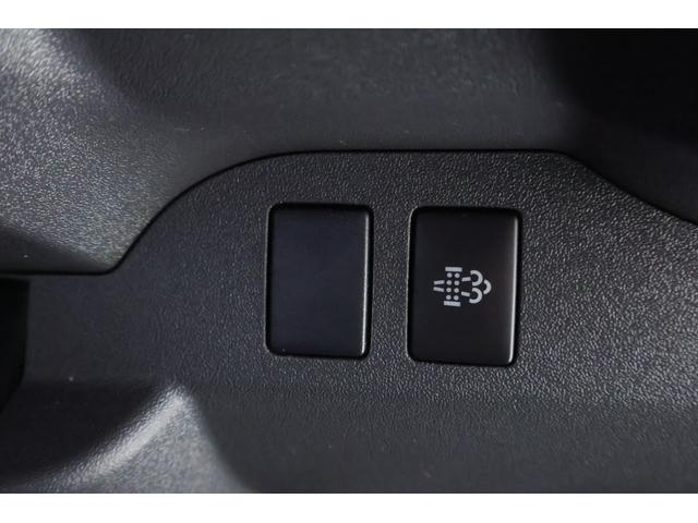 ハイエースバン スーパーＧＬ　ダークプライムＩＩ　衝突被害軽減ブレーキ　純正ナビ　地デジＴＶ　バックカメラ　スマートキー　ＥＴＣ　車線逸脱警報　オートハイビーム　クリアランスソナー　ＬＥＤヘッドライト　デジタルミラー　ＡＣ１００Ｖ電源　Ｂｌｕｅｔｏｏｔｈ接続　横滑防止装置（28枚目）