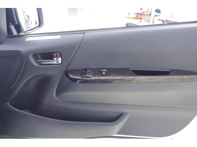 ハイエースバン スーパーＧＬ　ダークプライムＩＩ　衝突被害軽減ブレーキ　純正ナビ　地デジＴＶ　バックカメラ　スマートキー　ＥＴＣ　車線逸脱警報　オートハイビーム　クリアランスソナー　ＬＥＤヘッドライト　デジタルミラー　ＡＣ１００Ｖ電源　Ｂｌｕｅｔｏｏｔｈ接続　横滑防止装置（33枚目）