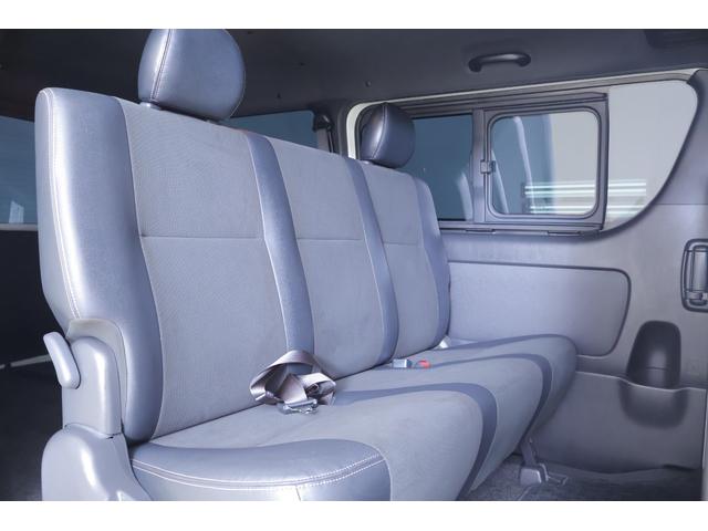 ハイエースバン スーパーＧＬ　ダークプライムＩＩ　衝突被害軽減ブレーキ　純正ナビ　地デジＴＶ　バックカメラ　スマートキー　ＥＴＣ　車線逸脱警報　オートハイビーム　クリアランスソナー　ＬＥＤヘッドライト　デジタルミラー　ＡＣ１００Ｖ電源　Ｂｌｕｅｔｏｏｔｈ接続　横滑防止装置（36枚目）