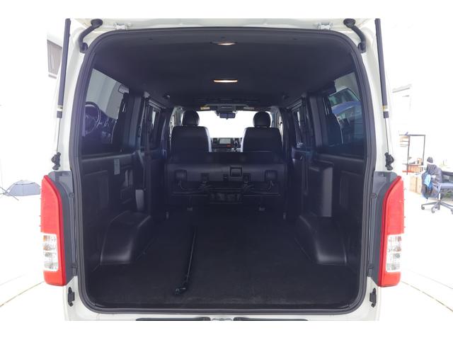 ハイエースバン スーパーＧＬ　ダークプライムＩＩ　衝突被害軽減ブレーキ　純正ナビ　地デジＴＶ　バックカメラ　スマートキー　ＥＴＣ　車線逸脱警報　オートハイビーム　クリアランスソナー　ＬＥＤヘッドライト　デジタルミラー　ＡＣ１００Ｖ電源　Ｂｌｕｅｔｏｏｔｈ接続　横滑防止装置（40枚目）