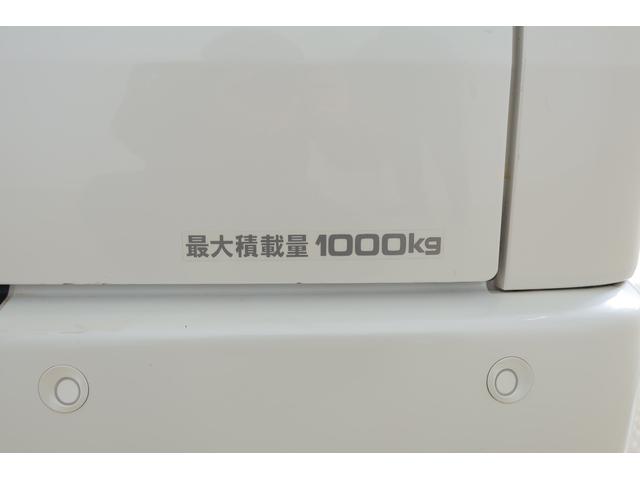 ハイエースバン スーパーＧＬ　ダークプライムＩＩ　衝突被害軽減ブレーキ　純正ナビ　地デジＴＶ　バックカメラ　スマートキー　ＥＴＣ　車線逸脱警報　オートハイビーム　クリアランスソナー　ＬＥＤヘッドライト　デジタルミラー　ＡＣ１００Ｖ電源　Ｂｌｕｅｔｏｏｔｈ接続　横滑防止装置（42枚目）