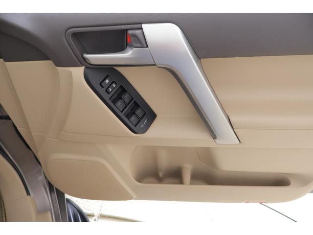 ランドクルーザープラド ＴＸ　Ｌパッケージ４ＷＤ　衝突被害軽減ブレーキ　前後ドラレコ　９インチＤＡナビ　全周囲カメラ　ＥＴＣ２．０　レーダークルーズ　ＢＳＭ　車線逸脱警報　オートハイビーム　本革　シートヒーター＆クール　パワーシート　クリアランスソナー　ＬＥＤヘッドライト　横滑防止装置（39枚目）