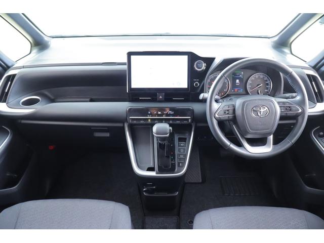 ヴォクシー Ｓ－Ｇ　４ＷＤ　衝突被害軽減ブレーキ　１０．５インチＤＡナビ　地デジＴＶ　バックカメラ　スマートキー　ＥＴＣ２．０　オートハイビーム　レーダークルーズ　車線逸脱警報　クリアランスソナー　両側電動ドア　先行車発進告知機能　ＬＥＤヘッドライト　横滑り防止装置（12枚目）