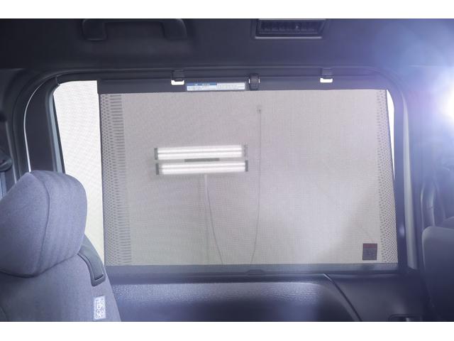 ヴォクシー Ｓ－Ｇ　４ＷＤ　衝突被害軽減ブレーキ　１０．５インチＤＡナビ　地デジＴＶ　バックカメラ　スマートキー　ＥＴＣ２．０　オートハイビーム　レーダークルーズ　車線逸脱警報　クリアランスソナー　両側電動ドア　先行車発進告知機能　ＬＥＤヘッドライト　横滑り防止装置（42枚目）