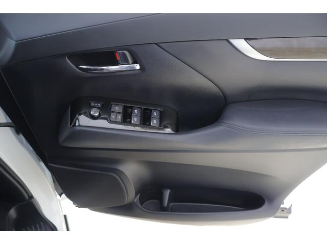 アルファード ２．５Ｓ　衝突被害軽減ブレーキ　９インチＤＡナビ　地デジＴＶ　バックカメラ　ＢＳＭ　レーダークルーズ　ＥＴＣ　クリアランスソナー　車線逸脱警報　オートハイビーム　両側電動ドア　ＡＣ１００Ｖ電源　デジタルミラー　前後ドラレコ　ＬＥＤヘッドライト　ワンオーナー（41枚目）