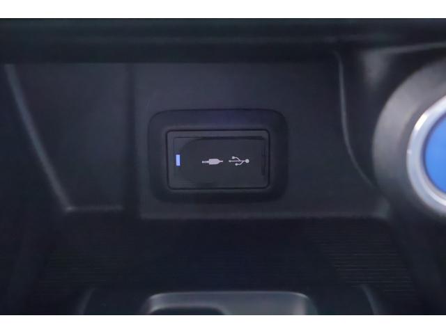 ハリアーハイブリッド Ｚ　レザーパッケージ　衝突被害軽減ブレーキ　レーダークルーズ　１２．３インチＪＢＬプレミアムナビ　地デジＴＶ　全周囲カメラ　ＢＳＭ　車線逸脱警報　クリアランスソナー　ＥＴＣ　シートヒーター＆クール　ステアリングヒーター　パワーバックドア　デジタルミラー　ドラレコ（28枚目）