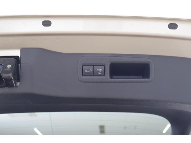 ハリアーハイブリッド Ｚ　レザーパッケージ　衝突被害軽減ブレーキ　レーダークルーズ　１２．３インチＪＢＬプレミアムナビ　地デジＴＶ　全周囲カメラ　ＢＳＭ　車線逸脱警報　クリアランスソナー　ＥＴＣ　シートヒーター＆クール　ステアリングヒーター　パワーバックドア　デジタルミラー　ドラレコ（49枚目）