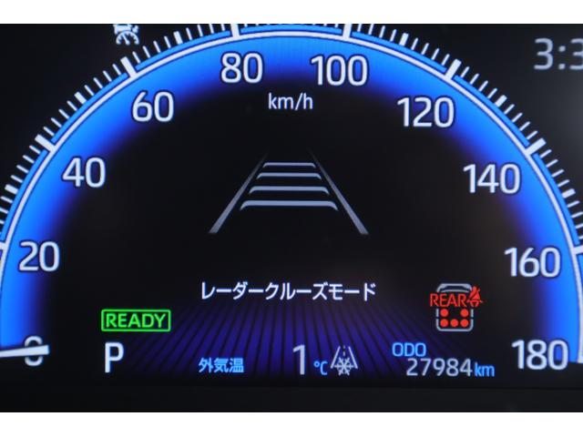 ノア ハイブリッドＳ－Ｚ　衝突被害軽減ブレーキ　レーダークルーズ　純正８インチＤＡ　バックカメラ　スマートキー　ＥＴＣ２．０　オートハイビーム　車線逸脱警報　クリアランスソナー　両側電動ドア　ＡＣ１００Ｖ－１５００Ｗ　シートヒーター　ＬＥＤヘッドライト　ワンオーナー（20枚目）