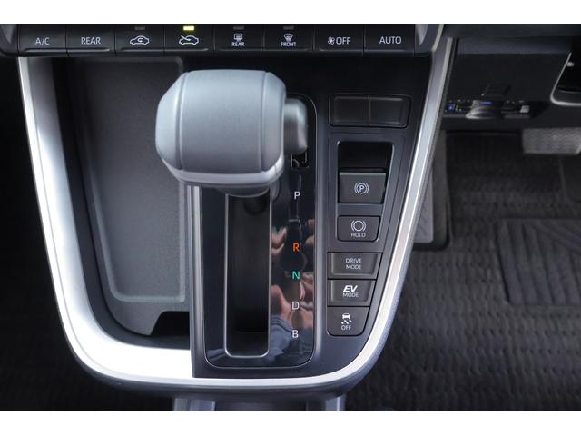ノア ハイブリッドＳ－Ｚ　衝突被害軽減ブレーキ　レーダークルーズ　純正８インチＤＡ　バックカメラ　スマートキー　ＥＴＣ２．０　オートハイビーム　車線逸脱警報　クリアランスソナー　両側電動ドア　ＡＣ１００Ｖ－１５００Ｗ　シートヒーター　ＬＥＤヘッドライト　ワンオーナー（24枚目）