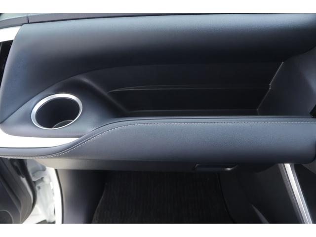 ノア ハイブリッドＳ－Ｚ　衝突被害軽減ブレーキ　レーダークルーズ　純正８インチＤＡ　バックカメラ　スマートキー　ＥＴＣ２．０　オートハイビーム　車線逸脱警報　クリアランスソナー　両側電動ドア　ＡＣ１００Ｖ－１５００Ｗ　シートヒーター　ＬＥＤヘッドライト　ワンオーナー（31枚目）