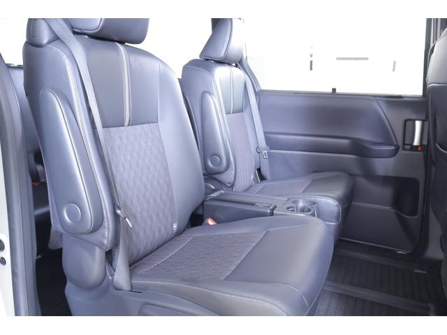 ノア ハイブリッドＳ－Ｚ　衝突被害軽減ブレーキ　レーダークルーズ　純正８インチＤＡ　バックカメラ　スマートキー　ＥＴＣ２．０　オートハイビーム　車線逸脱警報　クリアランスソナー　両側電動ドア　ＡＣ１００Ｖ－１５００Ｗ　シートヒーター　ＬＥＤヘッドライト　ワンオーナー（36枚目）