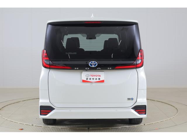ノア ハイブリッドＳ－Ｚ　衝突被害軽減ブレーキ　レーダークルーズ　純正８インチＤＡ　バックカメラ　スマートキー　ＥＴＣ２．０　オートハイビーム　車線逸脱警報　クリアランスソナー　両側電動ドア　ＡＣ１００Ｖ－１５００Ｗ　シートヒーター　ＬＥＤヘッドライト　ワンオーナー（45枚目）