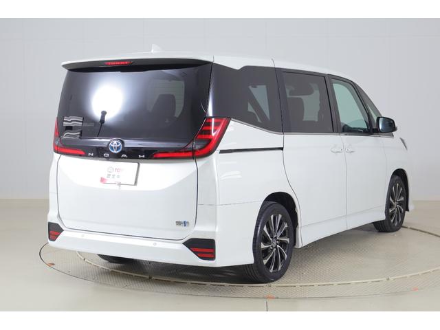 ノア ハイブリッドＳ－Ｚ　衝突被害軽減ブレーキ　レーダークルーズ　純正８インチＤＡ　バックカメラ　スマートキー　ＥＴＣ２．０　オートハイビーム　車線逸脱警報　クリアランスソナー　両側電動ドア　ＡＣ１００Ｖ－１５００Ｗ　シートヒーター　ＬＥＤヘッドライト　ワンオーナー（46枚目）