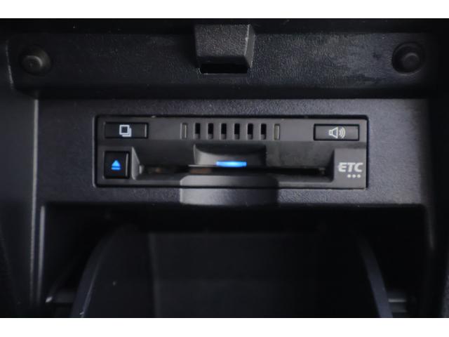 アルファードハイブリッド Ｓ　タイプゴールド　４ＷＤ　モデリスタフルエアロ　サンルーフ　衝突被害軽減ブレーキ　９インチＤＡナビ地デジ　バックカメラ　ＥＴＣ　レーダークルーズ　車線逸脱警報　オートハイビーム　クリアランスソナー　ＡＣ１００Ｖ－１５００Ｗ　パワーバックドア　３眼ＬＥＤライト（29枚目）