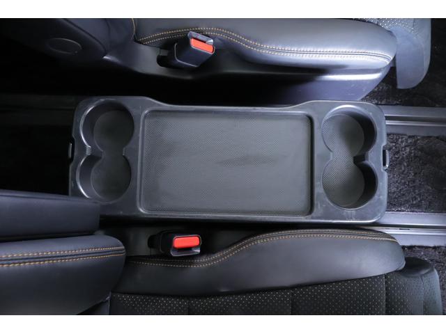 アルファードハイブリッド Ｓ　タイプゴールド　４ＷＤ　モデリスタフルエアロ　サンルーフ　衝突被害軽減ブレーキ　９インチＤＡナビ地デジ　バックカメラ　ＥＴＣ　レーダークルーズ　車線逸脱警報　オートハイビーム　クリアランスソナー　ＡＣ１００Ｖ－１５００Ｗ　パワーバックドア　３眼ＬＥＤライト（44枚目）