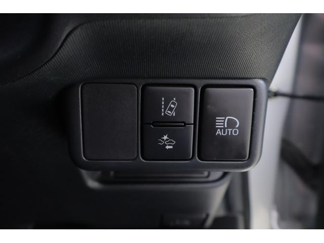 アクア Ｇ　衝突被害軽減ブレーキ　純正ＳＤナビＴＶ　バックカメラ　スマートキー　ＥＴＣ　クルーズコントロール　車線逸脱警報　オートハイビーム　先行車発進告知機能　ドラレコ　Ｂｌｕｅｔｏｏｔｈ接続　横滑り防止装置（26枚目）