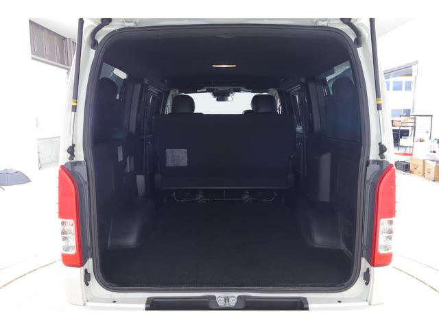 ハイエースバン スーパーGLダークプライムII 4WD 衝突被害軽減ブレーキ 純正SDナビTV 全周囲カメラ スマートキー ETC2.0 車線逸脱警報 オートハイビーム クリアランスソナー LEDヘッドライト AC100V電源 Bluetooth接続 横滑り防止装置(40枚目)