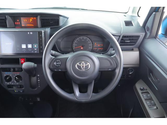 ルーミー Ｘ　衝突被害軽減ブレーキ　純正９インチＤＡ　地デジＴＶ　バックカメラ　スマートキー　ＥＴＣ　オートハイビーム　車線逸脱警報　コーナーセンサー　先行車発進告知機能　シートヒーター　Ｂｌｕｅｔｏｏｔｈ接続　片側電動スライドドア　横滑り防止装置（13枚目）