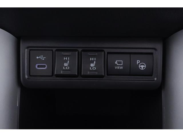 カローラクロス ハイブリッド　Ｚ　４ＷＤ　衝突被害軽減ブレーキ　前後ドラレコ　１０．５インチＤＡナビ　地デジＴＶ　全周囲カメラ　ＢＳＭ　レーダークルーズ　車線逸脱警報　オートハイビーム　クリアランスソナー　ＥＴＣ２．０　シートヒーター　ＡＣ１００Ｖ－１５００Ｗ　パワーバックドア（29枚目）