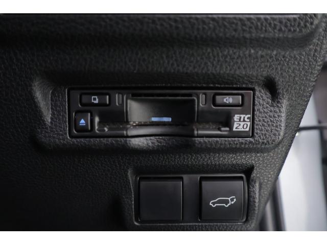 カローラクロス ハイブリッド　Ｚ　４ＷＤ　衝突被害軽減ブレーキ　前後ドラレコ　１０．５インチＤＡナビ　地デジＴＶ　全周囲カメラ　ＢＳＭ　レーダークルーズ　車線逸脱警報　オートハイビーム　クリアランスソナー　ＥＴＣ２．０　シートヒーター　ＡＣ１００Ｖ－１５００Ｗ　パワーバックドア（34枚目）