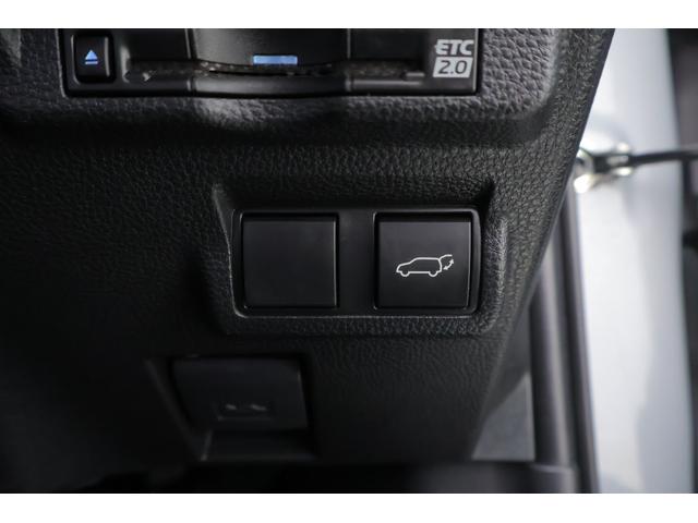 カローラクロス ハイブリッド　Ｚ　４ＷＤ　衝突被害軽減ブレーキ　前後ドラレコ　１０．５インチＤＡナビ　地デジＴＶ　全周囲カメラ　ＢＳＭ　レーダークルーズ　車線逸脱警報　オートハイビーム　クリアランスソナー　ＥＴＣ２．０　シートヒーター　ＡＣ１００Ｖ－１５００Ｗ　パワーバックドア（35枚目）