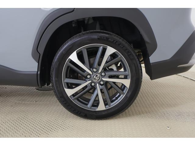 カローラクロス ハイブリッド　Ｚ　４ＷＤ　衝突被害軽減ブレーキ　前後ドラレコ　１０．５インチＤＡナビ　地デジＴＶ　全周囲カメラ　ＢＳＭ　レーダークルーズ　車線逸脱警報　オートハイビーム　クリアランスソナー　ＥＴＣ２．０　シートヒーター　ＡＣ１００Ｖ－１５００Ｗ　パワーバックドア（55枚目）