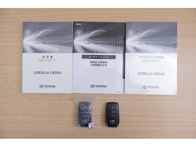 カローラクロス ハイブリッド　Ｚ　４ＷＤ　衝突被害軽減ブレーキ　前後ドラレコ　１０．５インチＤＡナビ　地デジＴＶ　全周囲カメラ　ＢＳＭ　レーダークルーズ　車線逸脱警報　オートハイビーム　クリアランスソナー　ＥＴＣ２．０　シートヒーター　ＡＣ１００Ｖ－１５００Ｗ　パワーバックドア（56枚目）