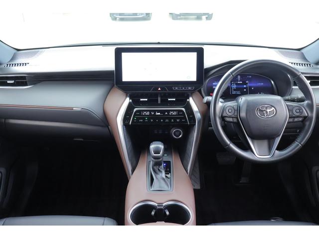 ハリアー Ｇ　衝突被害軽減ブレーキ　純正１２．３インチＤＡ　地デジＴＶ　バックカメラ　スマートキー　ＢＳＭ　レーダークルーズ　車線逸脱警報　オートハイビーム　クリアランスソナー　ＥＴＣ　デジタルミラー　ドラレコ　パワーシート　パワーバックドア　ＬＥＤライト　ワンオーナー（12枚目）