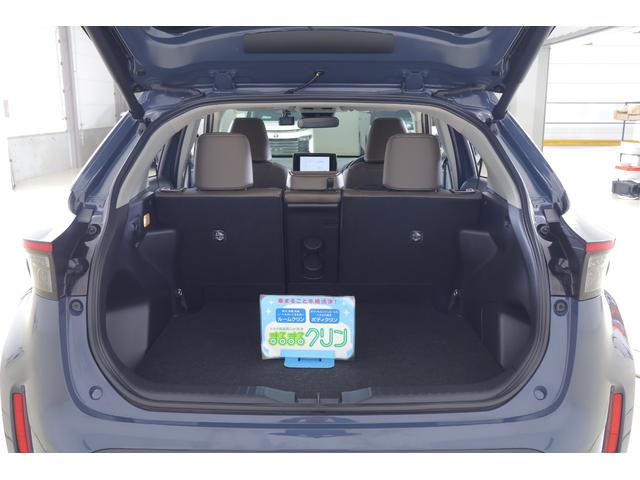 ヤリスクロス ハイブリッドＺ　衝突被害軽減ブレーキ　レーダークルーズ　純正８インチＤＡ　全周囲カメラ　スマートキー　ＥＴＣ　車線逸脱警報　オートハイビーム　ＢＳＭ　クリアランスソナー　前後ドラレコ　シートヒーター　ステアリングヒーター　ＬＥＤライト　パワーバックドア（45枚目）