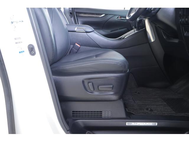 アルファードハイブリッド ＳＲ　Ｃパッケージ　４ＷＤ　衝突被害軽減ブレーキ　ＪＢＬナビ　地デジＴＶ　全周囲カメラ　１３．３インチリアエンター　レーダークルーズ　車線逸脱警報　ＢＳＭ　デジタルミラー　ドラレコ　シートヒーター＆クール　ステアリングヒーター　３眼ＬＥＤライト　パワーバックドア（46枚目）