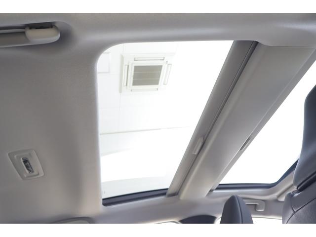 プリウス Ｚ　４ＷＤ　パノラマルーフ　衝突被害軽減ブレーキ　ＢＳＭ　１２．３インチＤＡ　地デジＴＶ　全周囲カメラ　レーダークルーズ　車線逸脱警報　シートヒーター＆クール　ステアリングヒーター　ＡＣ１００Ｖ－１５００Ｗ　デジタルミラー　前後ドラレコ　パワーバックドア（37枚目）