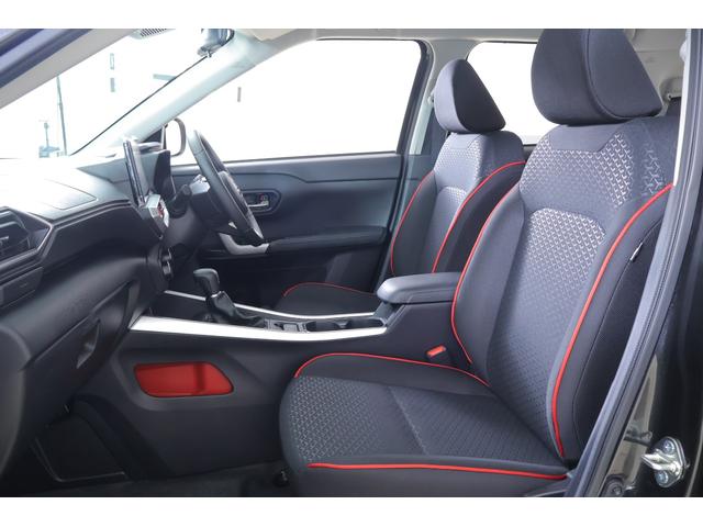 ライズ Ｚ　衝突被害軽減ブレーキ　レーダークルーズ　９インチＤＡ　地デジＴＶ　全周囲カメラ　スマートキー　ＥＴＣ２．０　オートハイビーム　車線逸脱警報　コーナーセンサー　シートヒーター　前後ドラレコ　ＬＥＤヘッドライト　ＡＣ１００Ｖ－１５００Ｗ　ワンオーナー（42枚目）