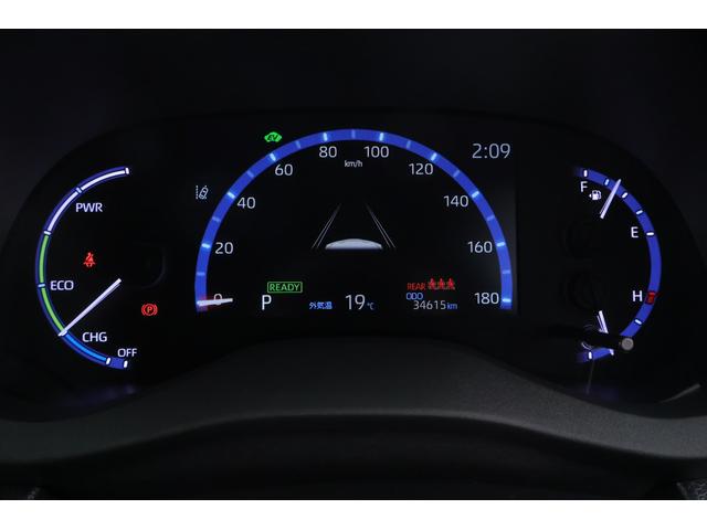 ヤリスクロス ハイブリッドＺ　衝突被害軽減ブレーキ　レーダークルーズ　純正８インチＤＡ　全周囲カメラ　オートハイビーム　車線逸脱警報　クリアランスソナー　スマートキー　ＥＴＣ　シートヒーター　ステアリングヒーター　Ｂｌｕｅｔｏｏｔｈ接続　ＬＥＤヘッドライト　横滑防止装置（19枚目）