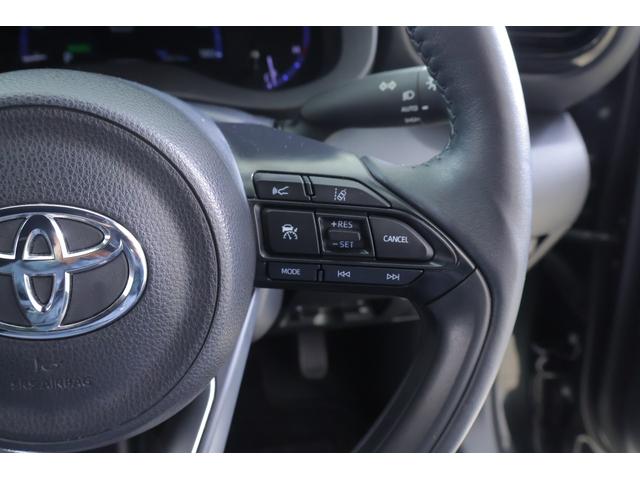 ヤリスクロス ハイブリッドＺ　衝突被害軽減ブレーキ　レーダークルーズ　純正８インチＤＡ　全周囲カメラ　オートハイビーム　車線逸脱警報　クリアランスソナー　スマートキー　ＥＴＣ　シートヒーター　ステアリングヒーター　Ｂｌｕｅｔｏｏｔｈ接続　ＬＥＤヘッドライト　横滑防止装置（23枚目）