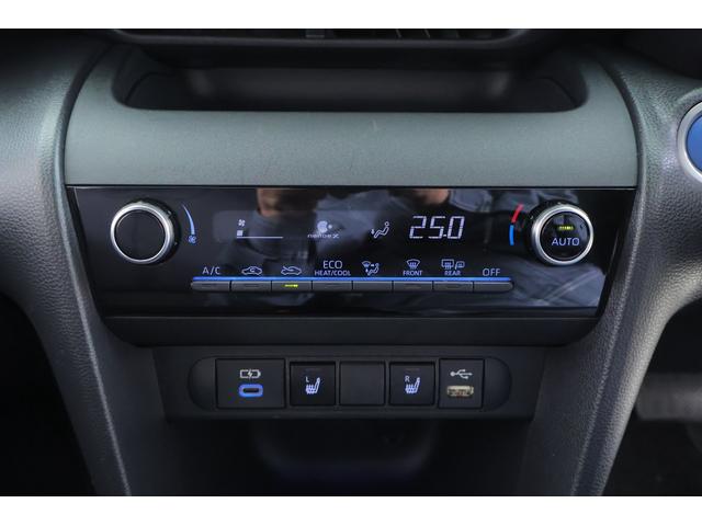 ヤリスクロス ハイブリッドＺ　衝突被害軽減ブレーキ　レーダークルーズ　純正８インチＤＡ　全周囲カメラ　オートハイビーム　車線逸脱警報　クリアランスソナー　スマートキー　ＥＴＣ　シートヒーター　ステアリングヒーター　Ｂｌｕｅｔｏｏｔｈ接続　ＬＥＤヘッドライト　横滑防止装置（25枚目）