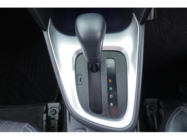 ヤリスクロス ハイブリッドＺ　衝突被害軽減ブレーキ　レーダークルーズ　純正８インチＤＡ　全周囲カメラ　オートハイビーム　車線逸脱警報　クリアランスソナー　スマートキー　ＥＴＣ　シートヒーター　ステアリングヒーター　Ｂｌｕｅｔｏｏｔｈ接続　ＬＥＤヘッドライト　横滑防止装置（27枚目）