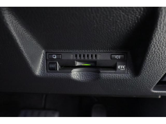 ヤリスクロス ハイブリッドＺ　衝突被害軽減ブレーキ　レーダークルーズ　純正８インチＤＡ　全周囲カメラ　オートハイビーム　車線逸脱警報　クリアランスソナー　スマートキー　ＥＴＣ　シートヒーター　ステアリングヒーター　Ｂｌｕｅｔｏｏｔｈ接続　ＬＥＤヘッドライト　横滑防止装置（30枚目）