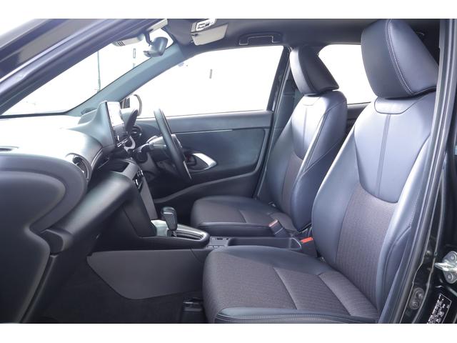 ヤリスクロス ハイブリッドＺ　衝突被害軽減ブレーキ　レーダークルーズ　純正８インチＤＡ　全周囲カメラ　オートハイビーム　車線逸脱警報　クリアランスソナー　スマートキー　ＥＴＣ　シートヒーター　ステアリングヒーター　Ｂｌｕｅｔｏｏｔｈ接続　ＬＥＤヘッドライト　横滑防止装置（35枚目）