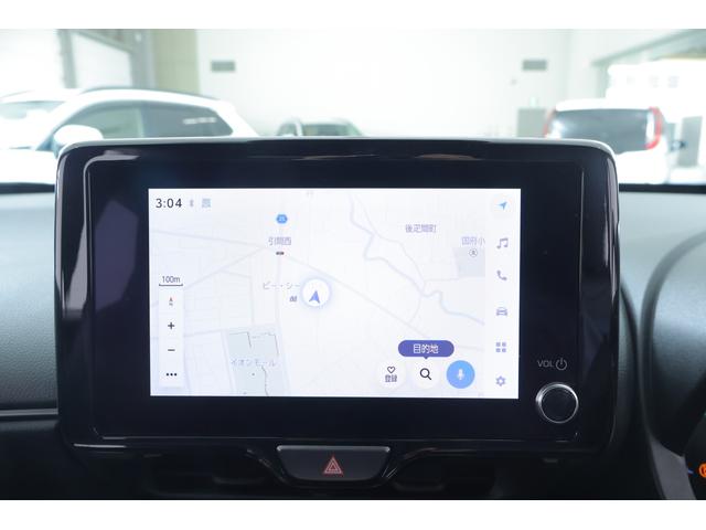 ヤリスクロス ハイブリッド　Ｚ　衝突被害軽減ブレーキ　純正８インチＤＡナビ　地デジＴＶ　全周囲カメラ　スマートキー　ＥＴＣ２．０　レーダークルーズ　車線逸脱警報　オートハイビーム　ＢＳＭ　クリアランスソナー　シートヒーター　ステアリングヒーター　ＬＥＤライト　横滑り防止装置（14枚目）