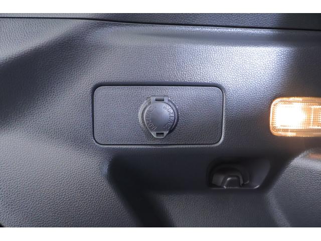 ヤリスクロス ハイブリッド　Ｚ　衝突被害軽減ブレーキ　純正８インチＤＡナビ　地デジＴＶ　全周囲カメラ　スマートキー　ＥＴＣ２．０　レーダークルーズ　車線逸脱警報　オートハイビーム　ＢＳＭ　クリアランスソナー　シートヒーター　ステアリングヒーター　ＬＥＤライト　横滑り防止装置（39枚目）