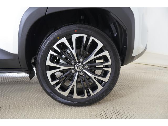 ヤリスクロス ハイブリッド　Ｚ　衝突被害軽減ブレーキ　純正８インチＤＡナビ　地デジＴＶ　全周囲カメラ　スマートキー　ＥＴＣ２．０　レーダークルーズ　車線逸脱警報　オートハイビーム　ＢＳＭ　クリアランスソナー　シートヒーター　ステアリングヒーター　ＬＥＤライト　横滑り防止装置（47枚目）