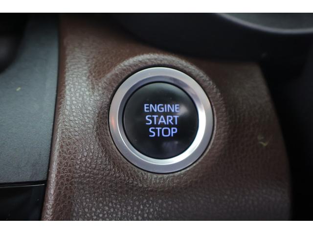 ヤリスクロス Ｚ　衝突被害軽減ブレーキ　レーダークルーズ　８インチＤＡナビ　地デジＴＶ　全周囲カメラ　ＢＳＭ　オートハイビーム　車線逸脱警報　クリアランスソナー　スマートキー　ＥＴＣ２．０　シートヒーター　ステアリングヒーター　前後ドラレコ　パワーバックドア　ワンオーナー（24枚目）