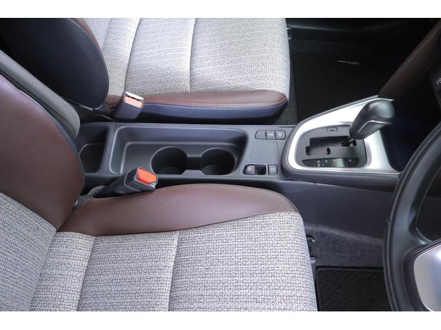 ヤリスクロス Ｚ　衝突被害軽減ブレーキ　レーダークルーズ　８インチＤＡナビ　地デジＴＶ　全周囲カメラ　ＢＳＭ　オートハイビーム　車線逸脱警報　クリアランスソナー　スマートキー　ＥＴＣ２．０　シートヒーター　ステアリングヒーター　前後ドラレコ　パワーバックドア　ワンオーナー（36枚目）