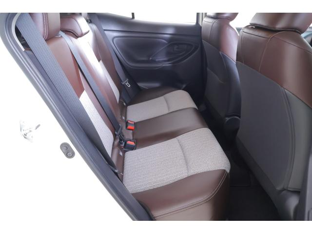 ヤリスクロス Ｚ　衝突被害軽減ブレーキ　レーダークルーズ　８インチＤＡナビ　地デジＴＶ　全周囲カメラ　ＢＳＭ　オートハイビーム　車線逸脱警報　クリアランスソナー　スマートキー　ＥＴＣ２．０　シートヒーター　ステアリングヒーター　前後ドラレコ　パワーバックドア　ワンオーナー（41枚目）