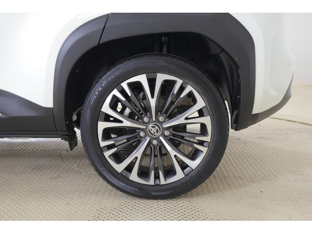 ヤリスクロス Ｚ　衝突被害軽減ブレーキ　レーダークルーズ　８インチＤＡナビ　地デジＴＶ　全周囲カメラ　ＢＳＭ　オートハイビーム　車線逸脱警報　クリアランスソナー　スマートキー　ＥＴＣ２．０　シートヒーター　ステアリングヒーター　前後ドラレコ　パワーバックドア　ワンオーナー（51枚目）